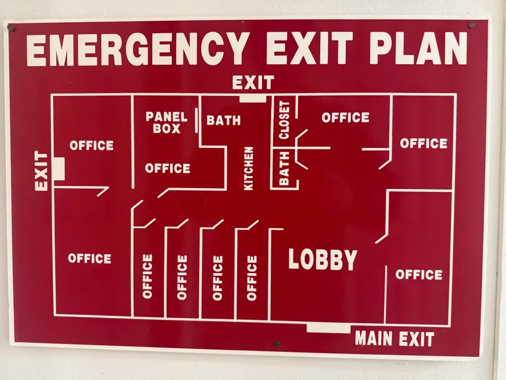 Floor plan: lobby and ten offices